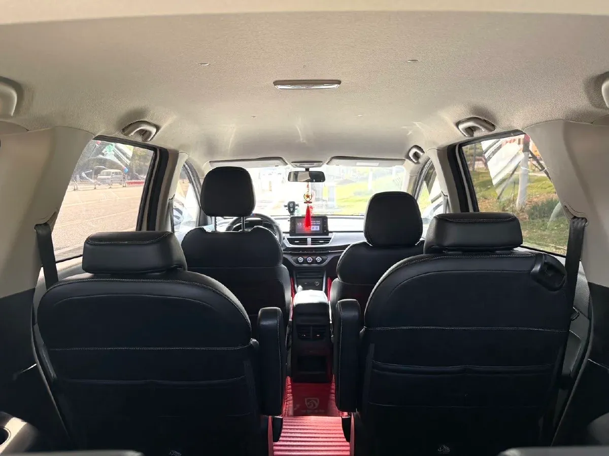 2018 BaoJun 360 1.5L 112HP L4 6MT,autocango,china used car exporter,china ev exporter,chinese used car exporter,chinese used ev exporter