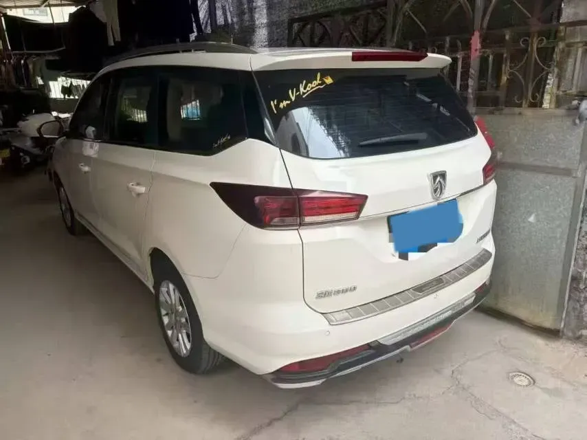 2018 BaoJun 360 1.5L 112HP L4 6MT,autocango,china used car exporter,china ev exporter,chinese used car exporter,chinese used ev exporter