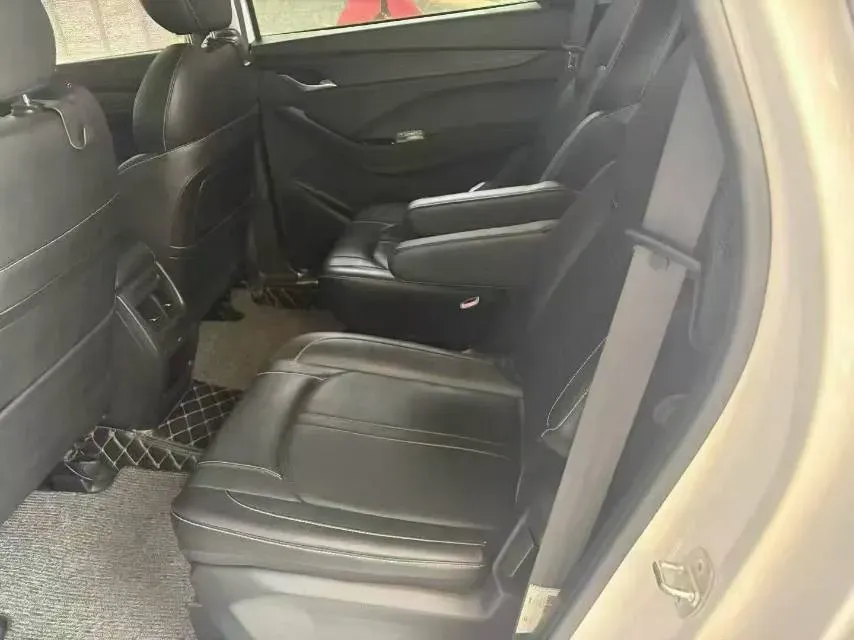 2018 BaoJun 360 1.5L 112HP L4 6MT,autocango,china used car exporter,china ev exporter,chinese used car exporter,chinese used ev exporter