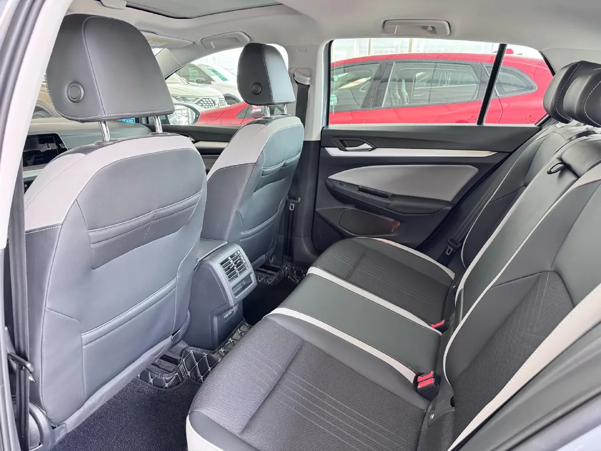 2021 Volkswagen Golf 1.4T 150HP L4 7DCT,autocango,china used car exporter,china ev exporter,chinese used car exporter,chinese used ev exporter