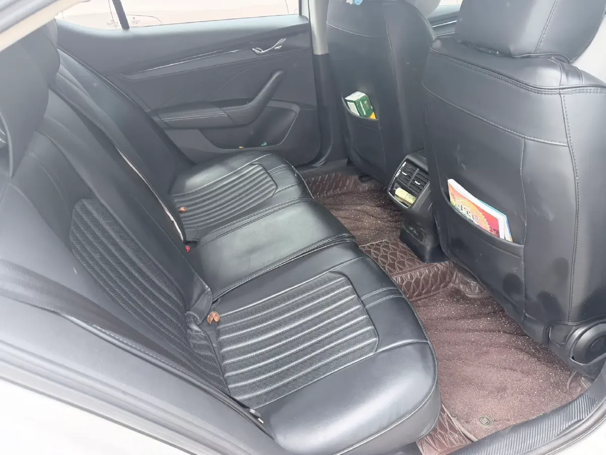 2022 Skoda Octavia 1.4T 150HP L4 7DCT,autocango,china used car exporter,china ev exporter,chinese used car exporter,chinese used ev exporter