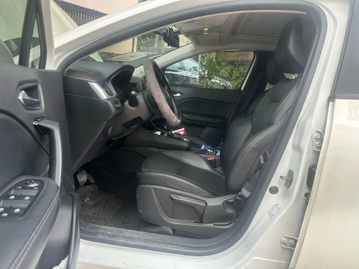 2019 Renault Captur 1.3T 159HP L4 7DCT,autocango,china used car exporter,china ev exporter,chinese used car exporter,chinese used ev exporter