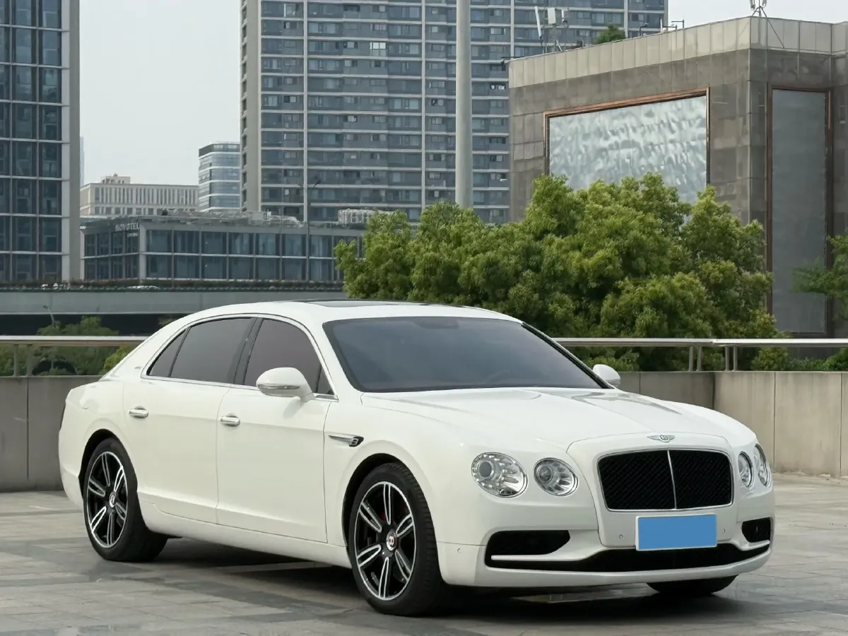 2017 Bentley Flying Spur 4.0T 528HP V8 8AT,autocango,china used car exporter,china ev exporter,chinese used car exporter,chinese used ev exporter