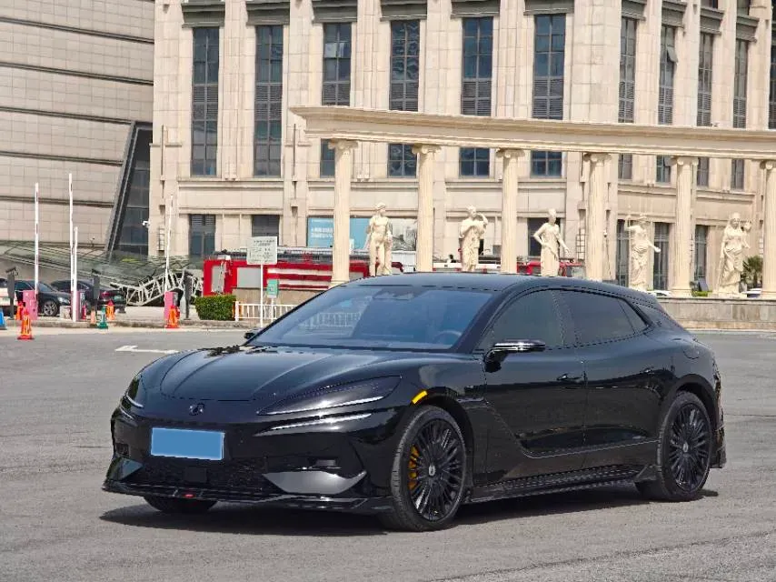 2024 Denza DenzaZ9GT 2.0T 207HP L4 E-CVT PHEV 38.5KWH,autocango,china used car exporter,china ev exporter,chinese used car exporter,chinese used ev exporter