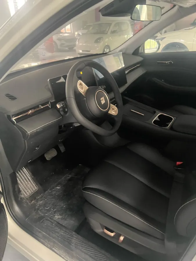 2026 BaoJun Cloud Sea 1.5L 106HP L4 E-CVT PHEV,autocango,china used car exporter,china ev exporter,chinese used car exporter,chinese used ev exporter