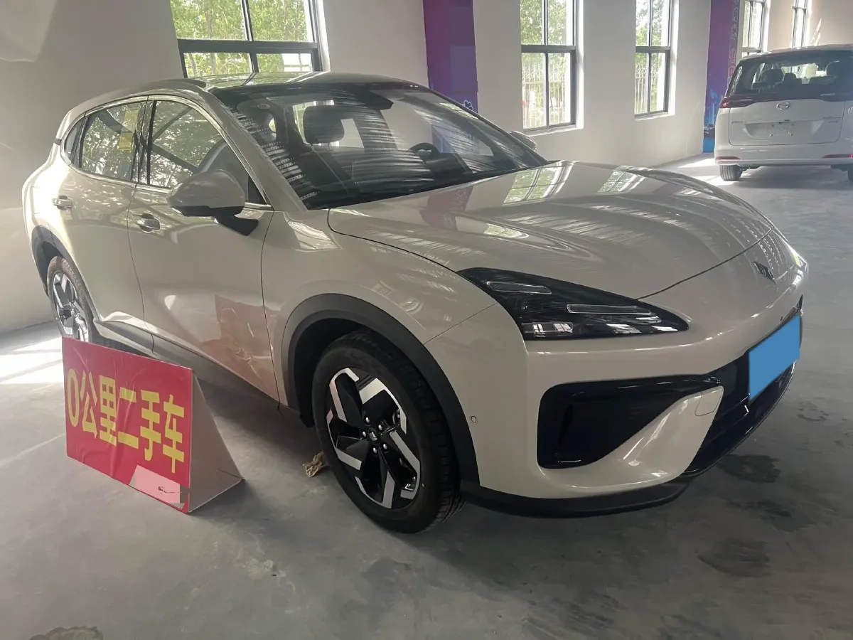 2026 BaoJun Cloud Sea 1.5L 106HP L4 E-CVT PHEV,autocango,china used car exporter,china ev exporter,chinese used car exporter,chinese used ev exporter