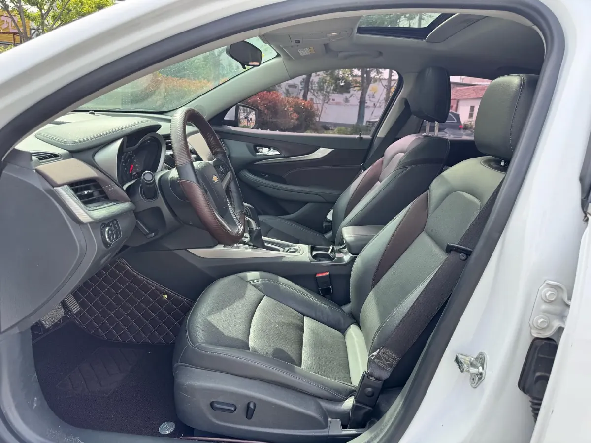 2018 Chevrolet Malibu 1.5T 170HP L4 6AT,autocango,china used car exporter,china ev exporter,chinese used car exporter,chinese used ev exporter