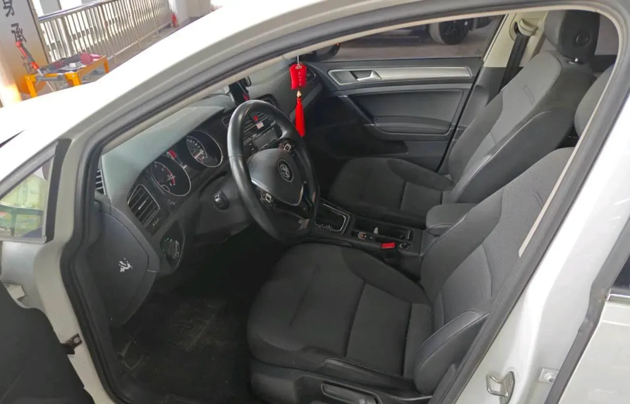 2018 Volkswagen Golf 1.4T 131HP L4 7DCT,autocango,china used car exporter,china ev exporter,chinese used car exporter,chinese used ev exporter