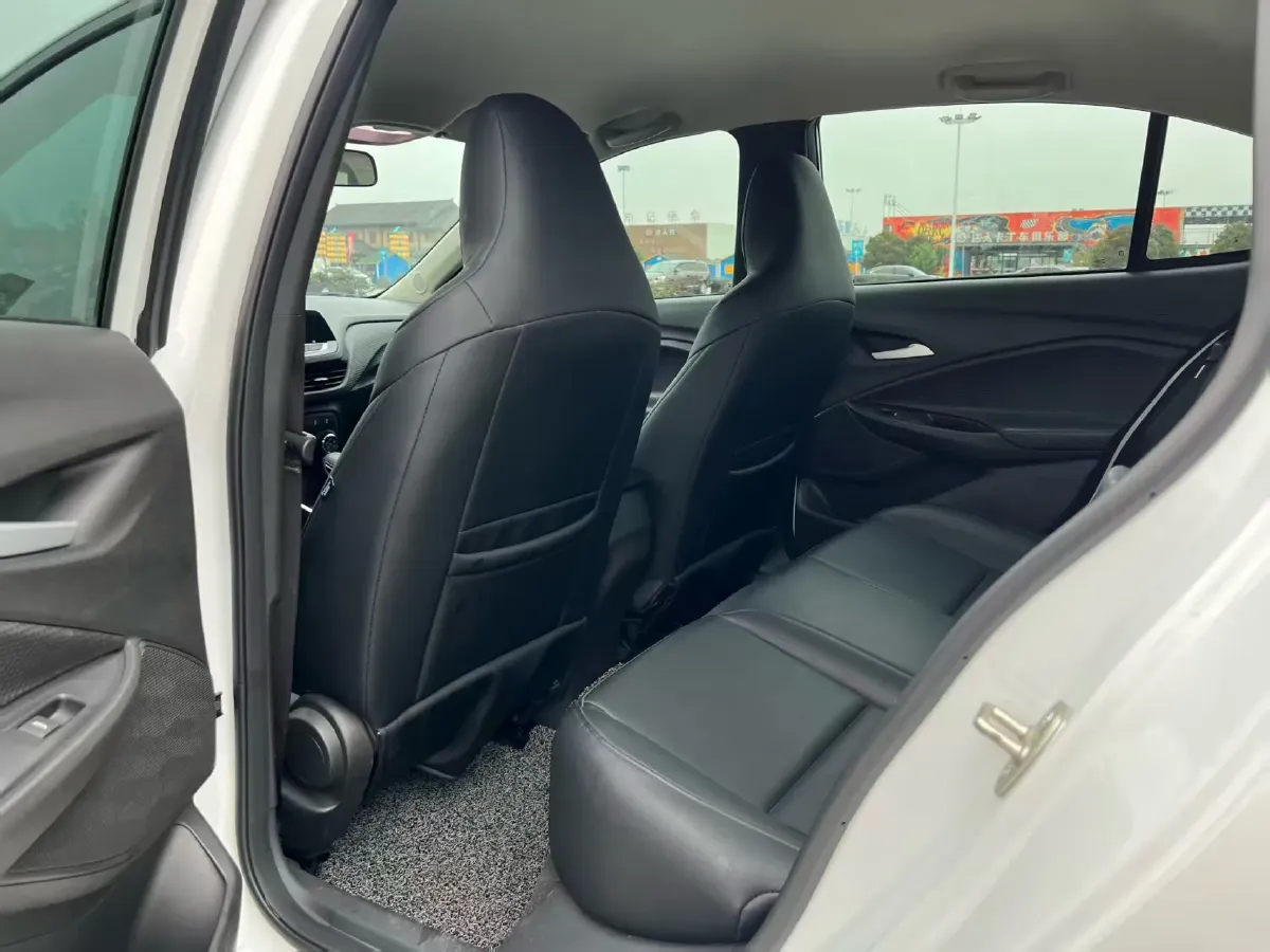 2021 Chevrolet Cavalier 1.0T 125HP L3 6AT,autocango,china used car exporter,china ev exporter,chinese used car exporter,chinese used ev exporter