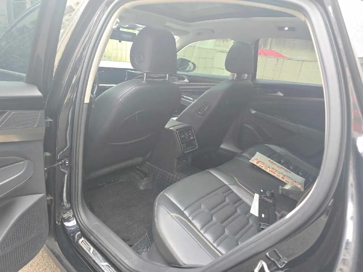 2020 Volkswagen Passat 2.0T 186HP L4 7DCT,autocango,china used car exporter,china ev exporter,chinese used car exporter,chinese used ev exporter