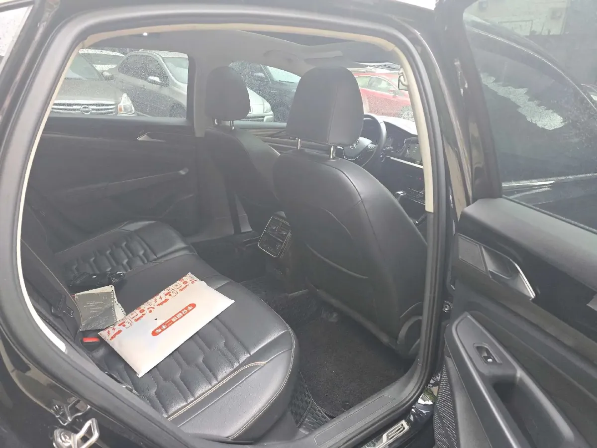 2020 Volkswagen Passat 2.0T 186HP L4 7DCT,autocango,china used car exporter,china ev exporter,chinese used car exporter,chinese used ev exporter