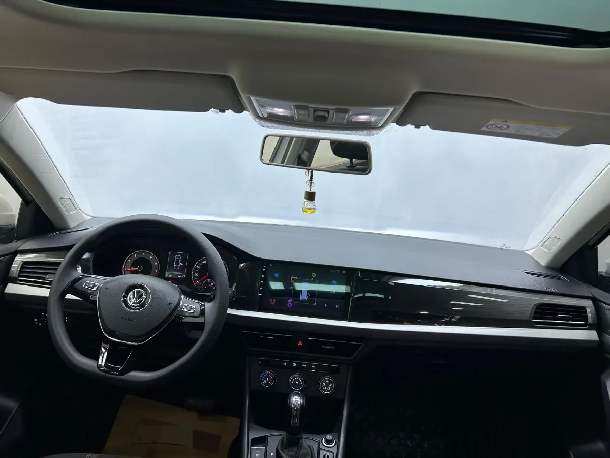 2022 Volkswagen Sagitar 1.2T 116HP L4 7DCT,autocango,china used car exporter,china ev exporter,chinese used car exporter,chinese used ev exporter