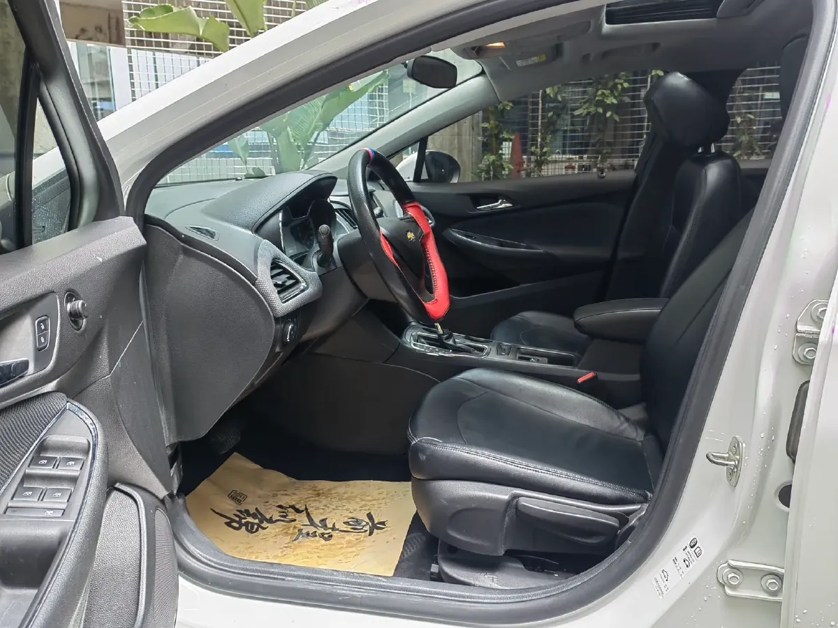 2018 Chevrolet Cruze 1.5L 114HP L4 6AT,autocango,china used car exporter,china ev exporter,chinese used car exporter,chinese used ev exporter