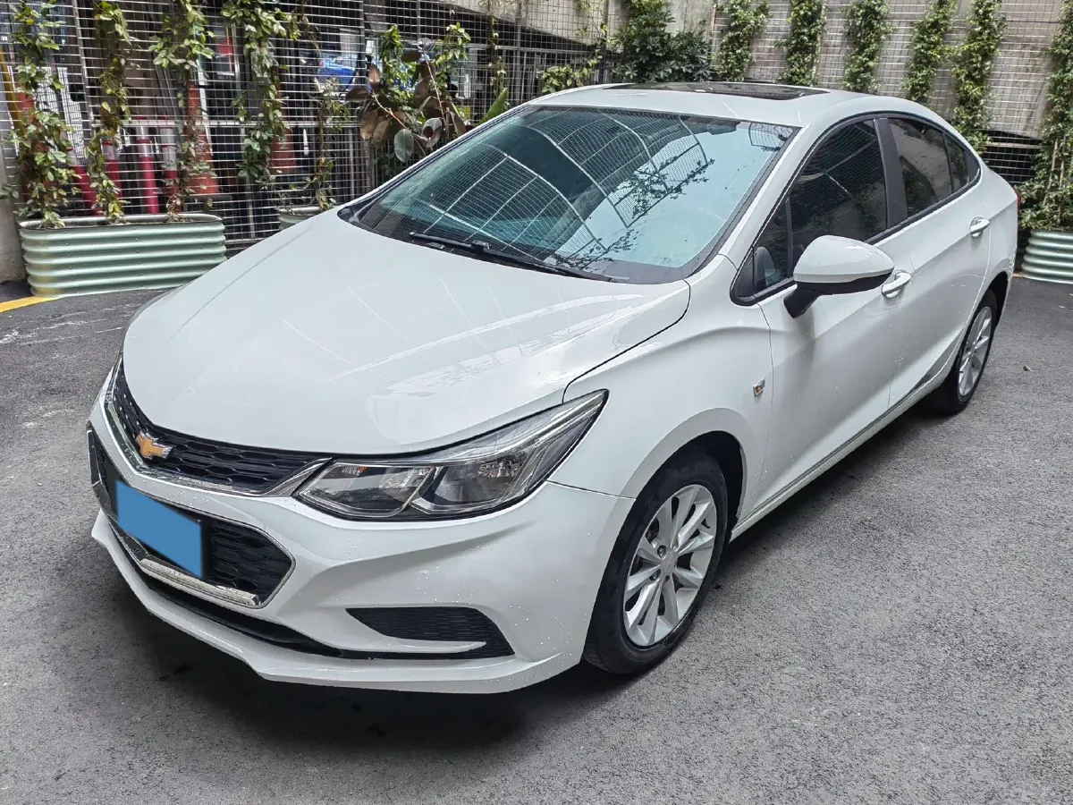 2018 Chevrolet Cruze 1.5L 114HP L4 6AT,autocango,china used car exporter,china ev exporter,chinese used car exporter,chinese used ev exporter