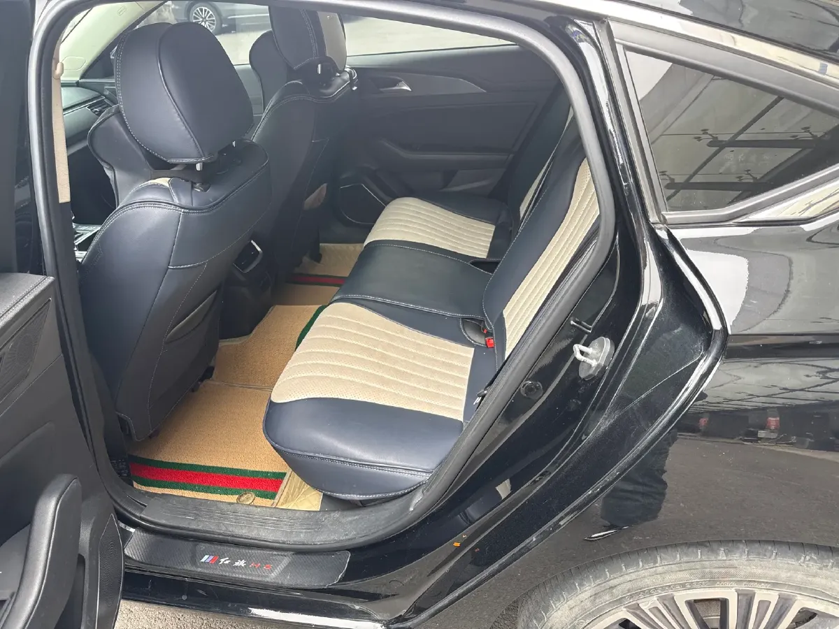 2022 HongQi H5 1.5T 169HP L4 7DCT,autocango,china used car exporter,china ev exporter,chinese used car exporter,chinese used ev exporter