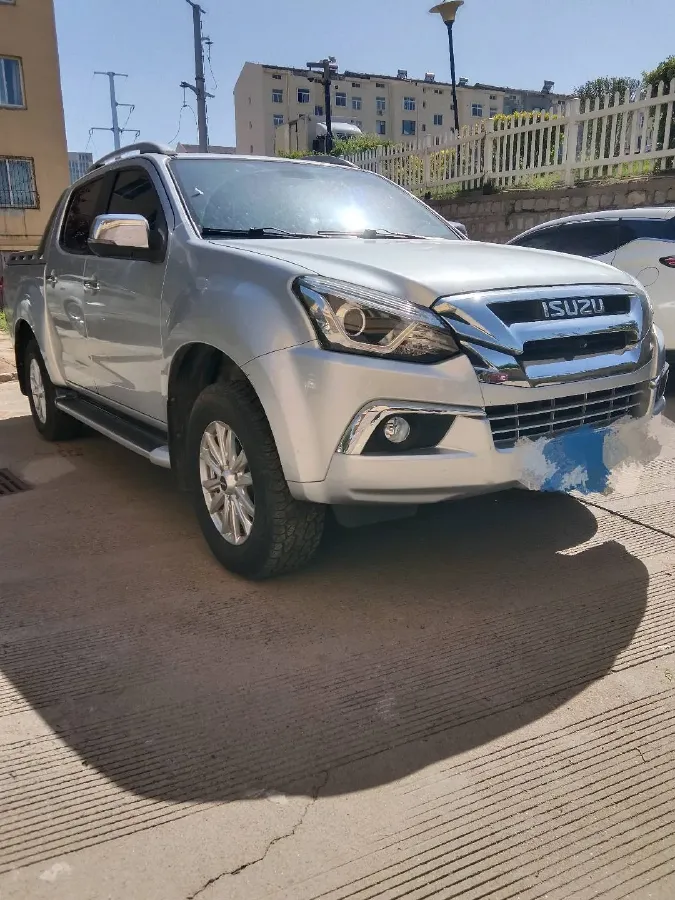 2020 Mitsubishi Outlander 2.4L 192HP L4 CVT,autocango,china used car exporter,china ev exporter,chinese used car exporter,chinese used ev exporter