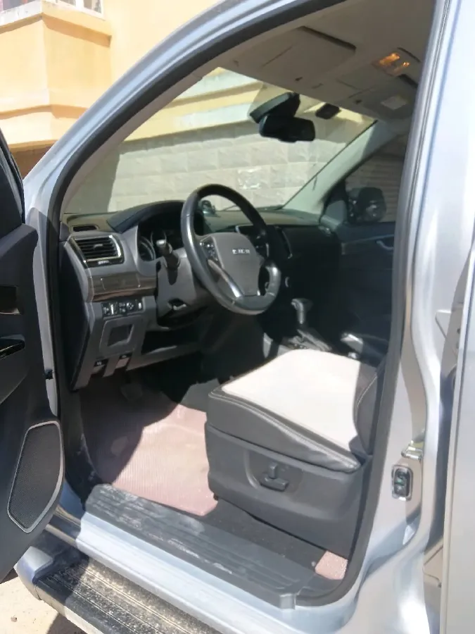 2020 Mitsubishi Outlander 2.4L 192HP L4 CVT,autocango,china used car exporter,china ev exporter,chinese used car exporter,chinese used ev exporter