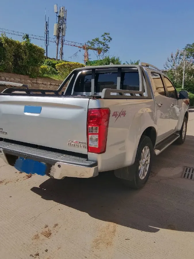 2020 Mitsubishi Outlander 2.4L 192HP L4 CVT,autocango,china used car exporter,china ev exporter,chinese used car exporter,chinese used ev exporter