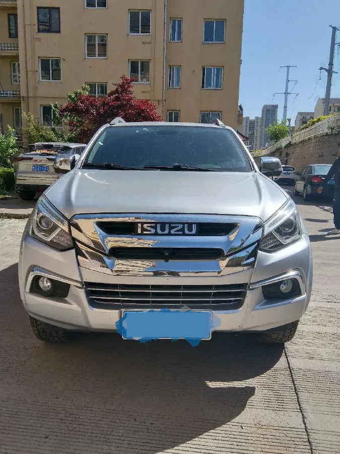 2020 Mitsubishi Outlander 2.4L 192HP L4 CVT,autocango,china used car exporter,china ev exporter,chinese used car exporter,chinese used ev exporter