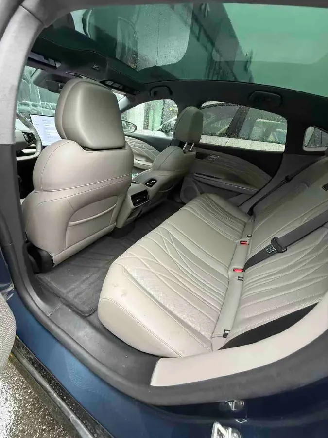2025 Geely Galaxy Starshine 8 1.5T 163HP L4 3DHT PHEV 27.69KWH,autocango,china used car exporter,china ev exporter,chinese used car exporter,chinese used ev exporter
