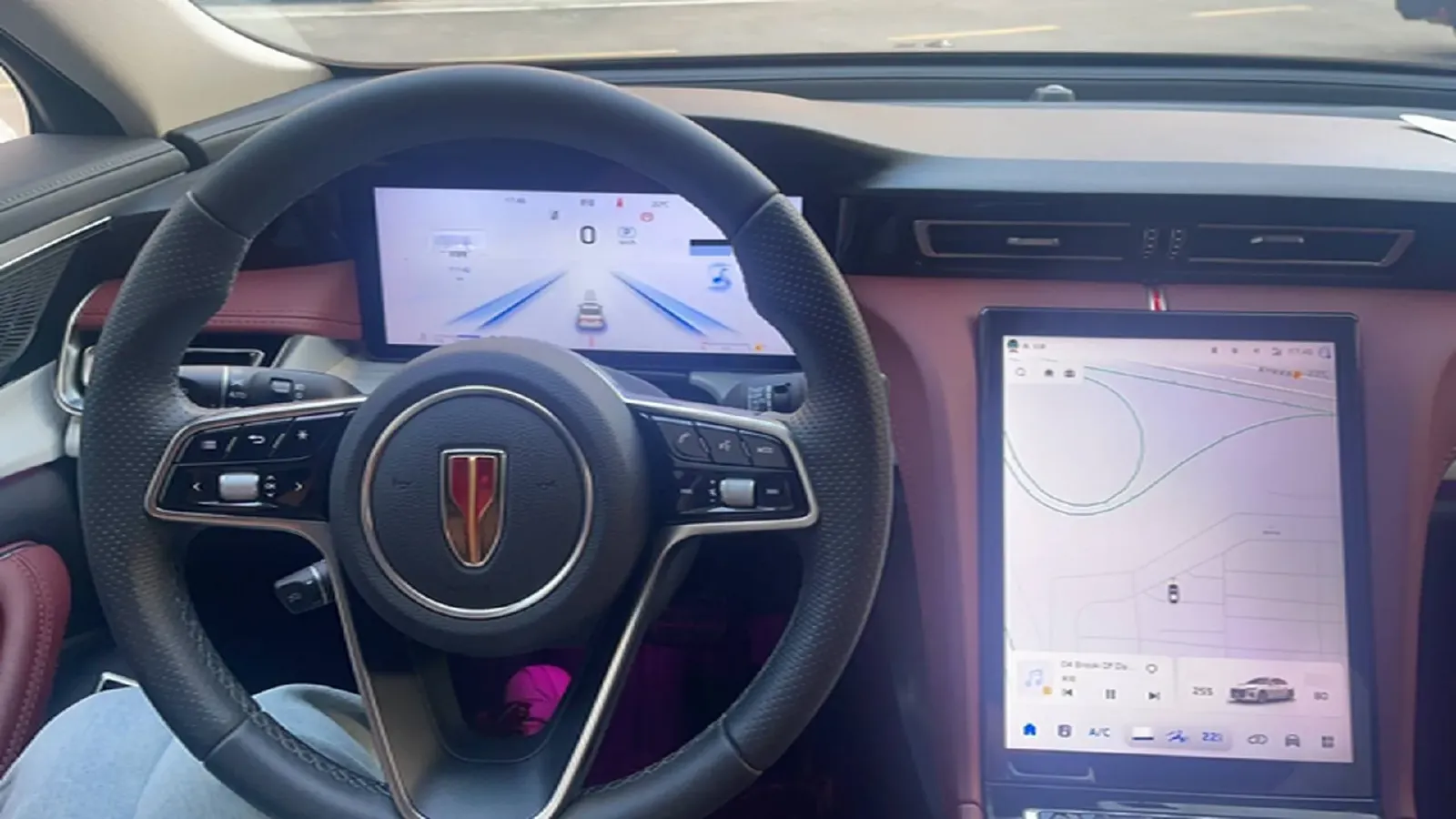 2025 HongQi H5 1.5T 169HP L4 1DHT Hybrid,autocango,china used car exporter,china ev exporter,chinese used car exporter,chinese used ev exporter