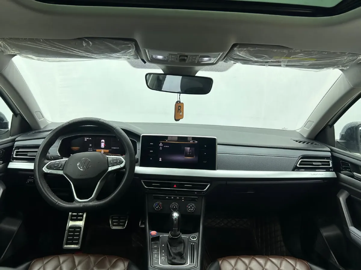 2023 Volkswagen Lavida 1.5T 160HP L4 7DCT,autocango,china used car exporter,china ev exporter,chinese used car exporter,chinese used ev exporter