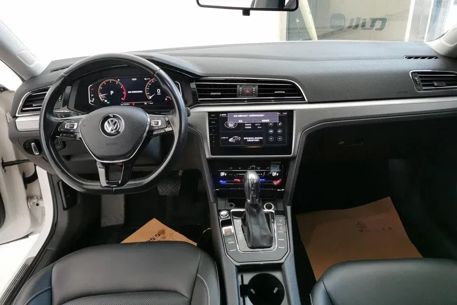 2021 Volkswagen Lamando 1.4T 150HP L4 7DCT,autocango,china used car exporter,china ev exporter,chinese used car exporter,chinese used ev exporter