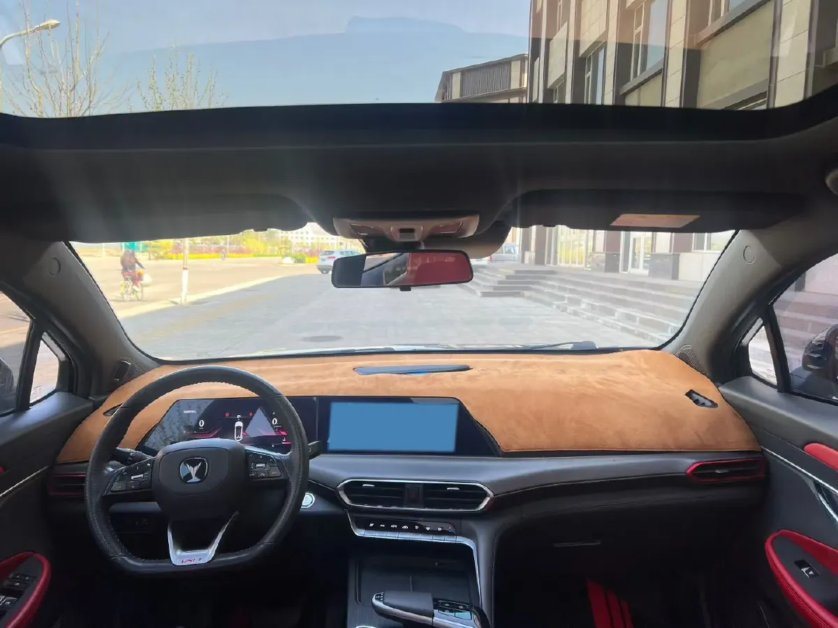 2021 ChangAn UNI-T 1.5T 180HP L4 7DCT,autocango,china used car exporter,china ev exporter,chinese used car exporter,chinese used ev exporter