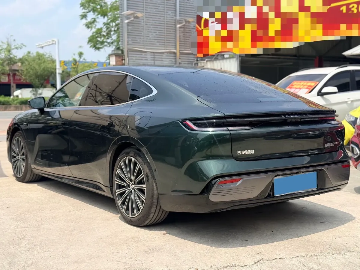 2025 Geely Galaxy Starshine 8 1.5T 163HP L4 3DHT PHEV 27.69KWH,autocango,china used car exporter,china ev exporter,chinese used car exporter,chinese used ev exporter