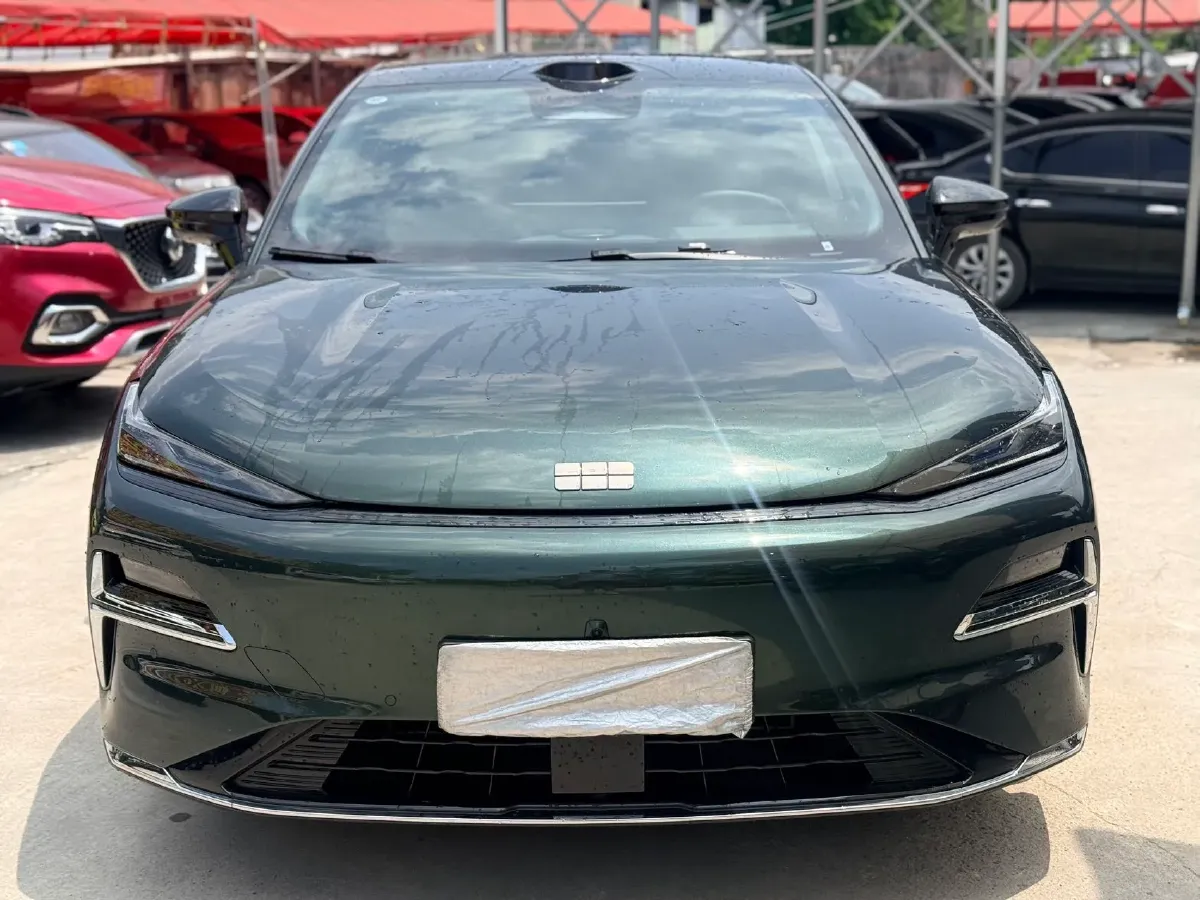 2025 Geely Galaxy Starshine 8 1.5T 163HP L4 3DHT PHEV 27.69KWH,autocango,china used car exporter,china ev exporter,chinese used car exporter,chinese used ev exporter