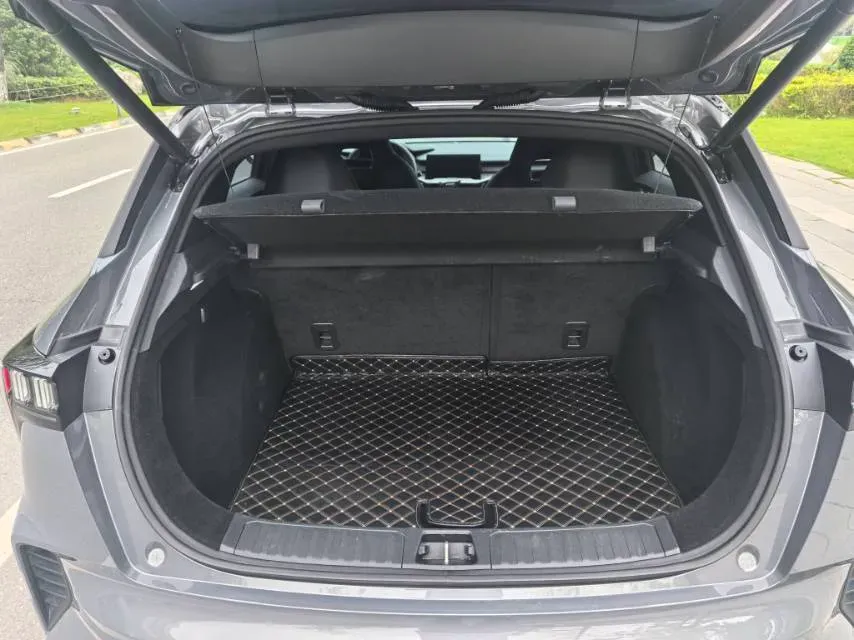 2020 LYNK&CO 06 1.5T 177HP L3 7DCT,autocango,china used car exporter,china ev exporter,chinese used car exporter,chinese used ev exporter