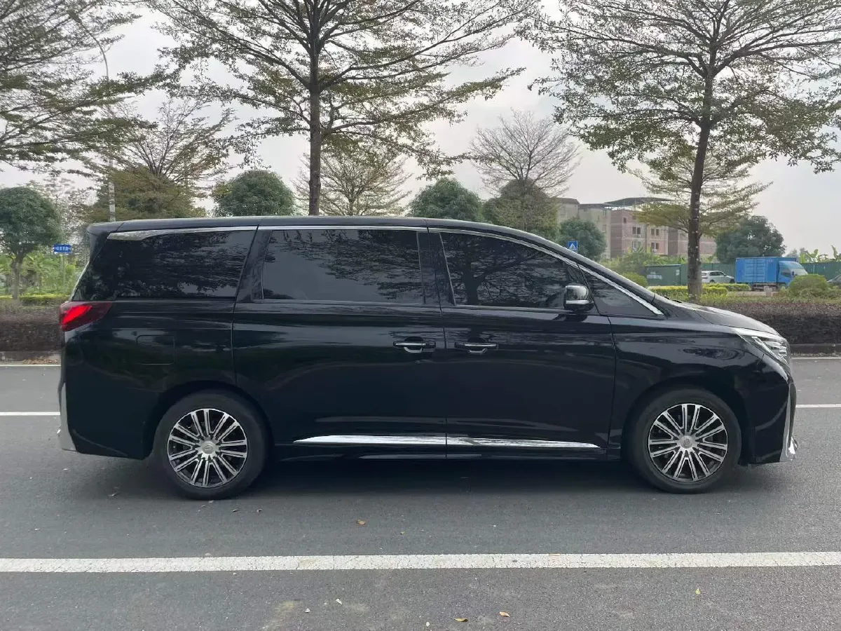 2023 GAC Trumpchi M8 2.0T 252HP L4 8AT,autocango,china used car exporter,china ev exporter,chinese used car exporter,chinese used ev exporter