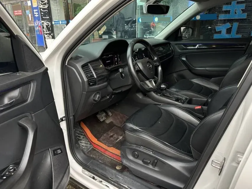 2020 Skoda Kodiak 2.0T 186HP L4 7DCT,autocango,china used car exporter,china ev exporter,chinese used car exporter,chinese used ev exporter