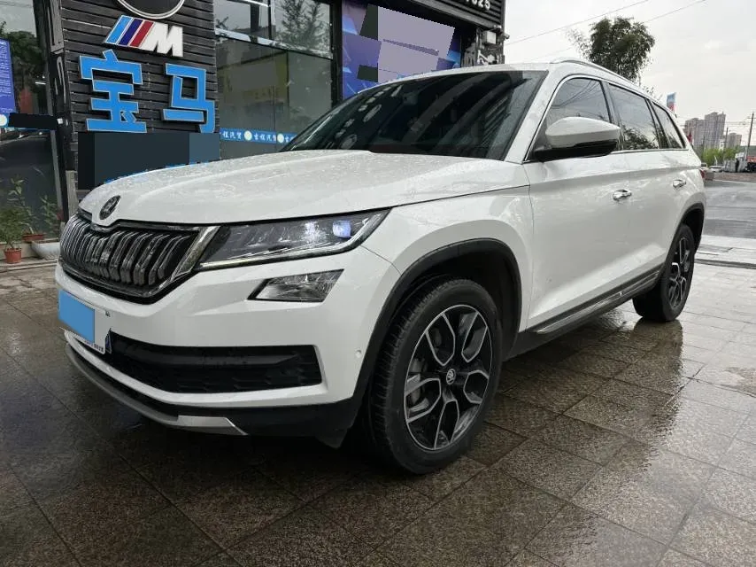 2020 Skoda Kodiak 2.0T 186HP L4 7DCT,autocango,china used car exporter,china ev exporter,chinese used car exporter,chinese used ev exporter