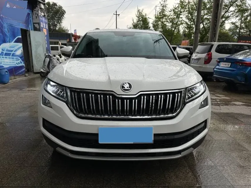 2020 Skoda Kodiak 2.0T 186HP L4 7DCT,autocango,china used car exporter,china ev exporter,chinese used car exporter,chinese used ev exporter