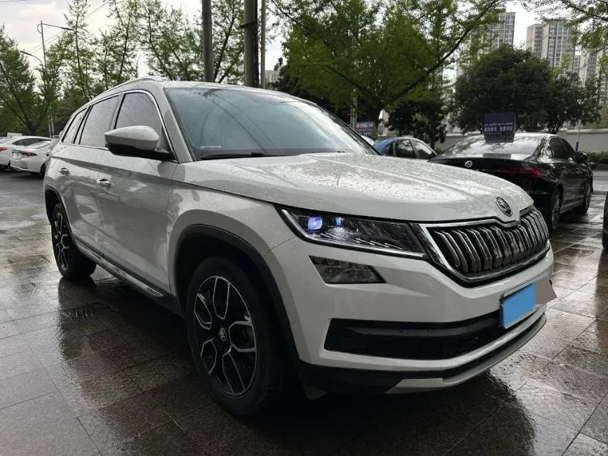 2020 Skoda Kodiak 2.0T 186HP L4 7DCT,autocango,china used car exporter,china ev exporter,chinese used car exporter,chinese used ev exporter