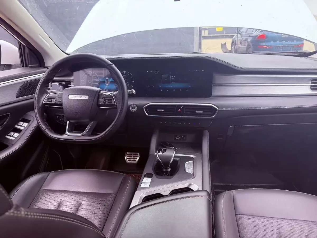 2023 Jetour X90 Plus 1.6T 197HP L4 7DCT,autocango,china used car exporter,china ev exporter,chinese used car exporter,chinese used ev exporter