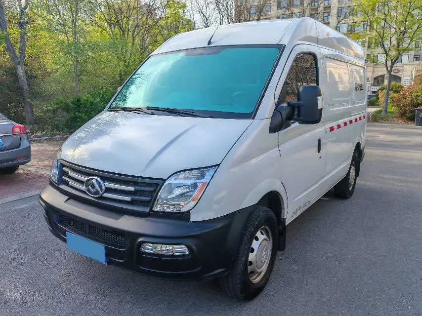 2019 MAXUS XinTu V80 2.0T 139HP L4 6MT,autocango,china used car exporter,china ev exporter,chinese used car exporter,chinese used ev exporter