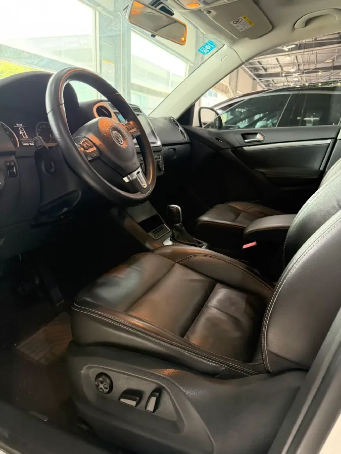 2017 Haval H9 2.0T 190HP L4 8AT,autocango,china used car exporter,china ev exporter,chinese used car exporter,chinese used ev exporter