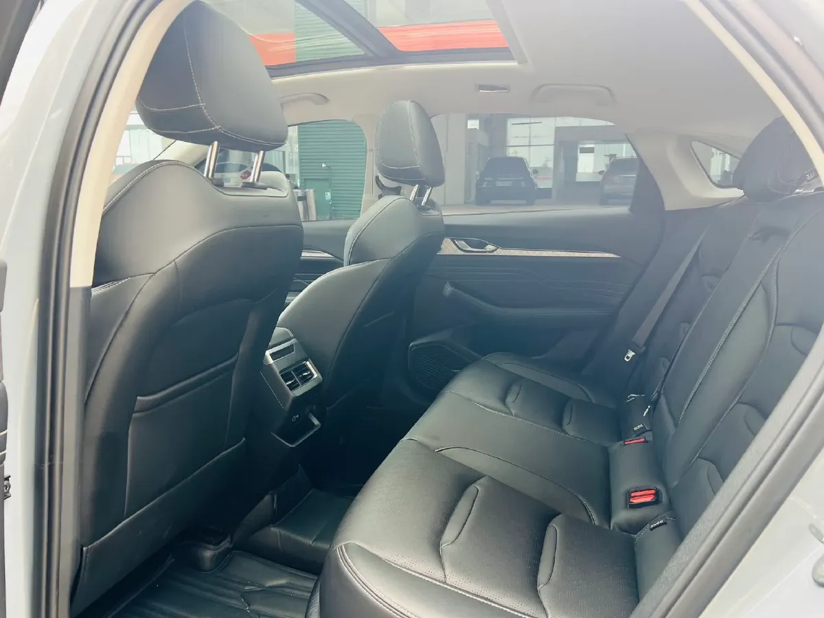 2023 Geely Preface 2.0T 190HP L4 7DCT,autocango,china used car exporter,china ev exporter,chinese used car exporter,chinese used ev exporter