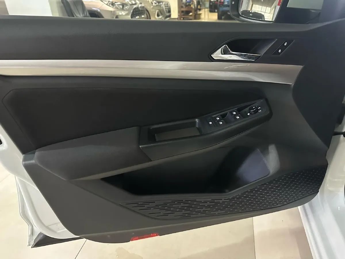 2020 Volkswagen Bora 1.5L 113HP L4 6AT,autocango,china used car exporter,china ev exporter,chinese used car exporter,chinese used ev exporter