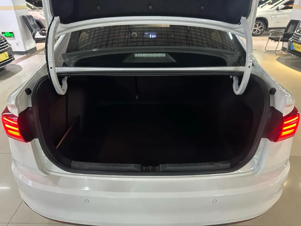 2020 Volkswagen Bora 1.5L 113HP L4 6AT,autocango,china used car exporter,china ev exporter,chinese used car exporter,chinese used ev exporter