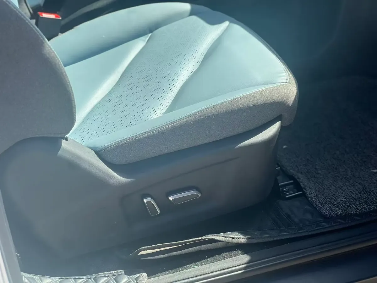 2022 Chery Tiggo 3x 1.5L 116HP L4 CVT,autocango,china used car exporter,china ev exporter,chinese used car exporter,chinese used ev exporter