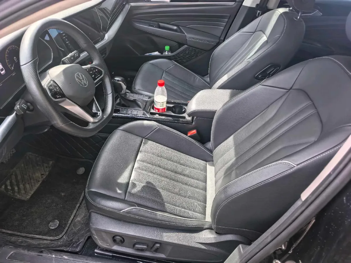 2023 Volkswagen Passat 2.0T 186HP L4 7DCT,autocango,china used car exporter,china ev exporter,chinese used car exporter,chinese used ev exporter