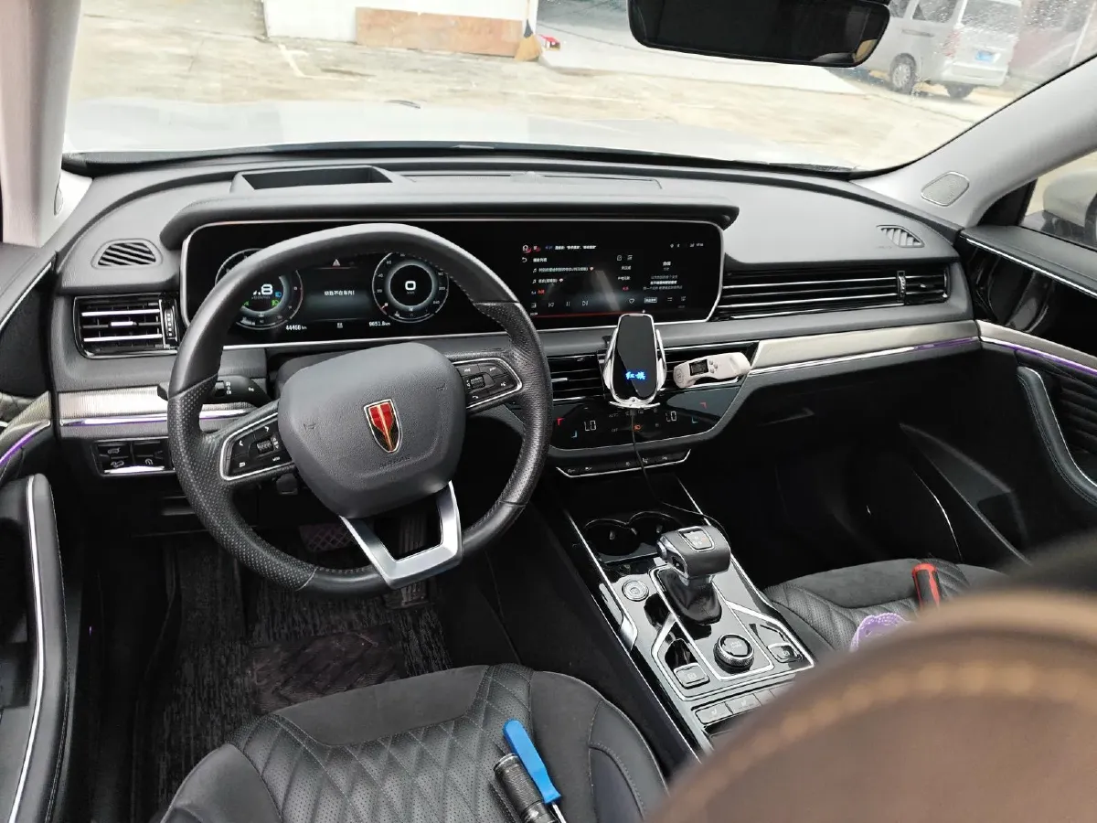 2019 HongQi HS5 2.0T 224HP L4 6AT,autocango,china used car exporter,china ev exporter,chinese used car exporter,chinese used ev exporter