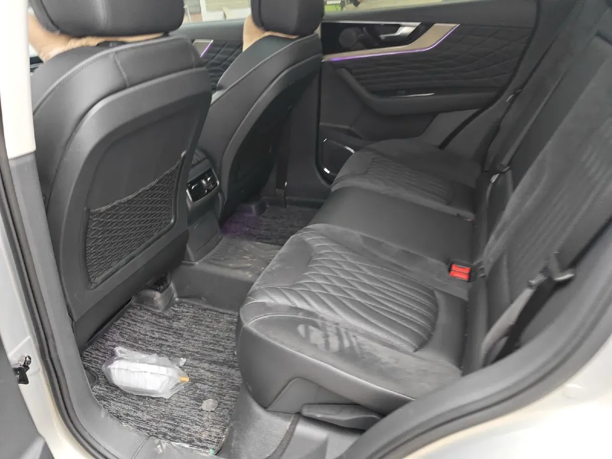 2019 HongQi HS5 2.0T 224HP L4 6AT,autocango,china used car exporter,china ev exporter,chinese used car exporter,chinese used ev exporter