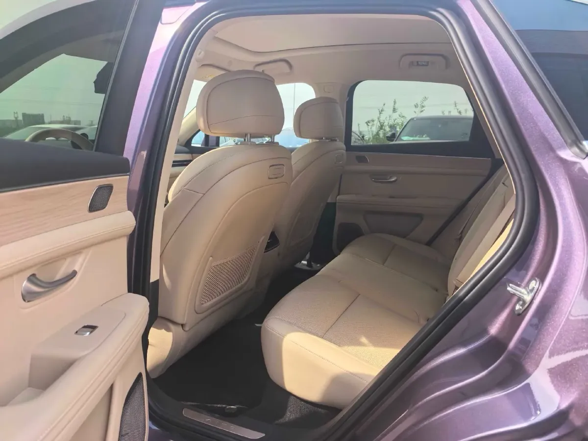 2025 AITO AITO M5 1.5T 152HP L4 REEV 42KWH,autocango,china used car exporter,china ev exporter,chinese used car exporter,chinese used ev exporter