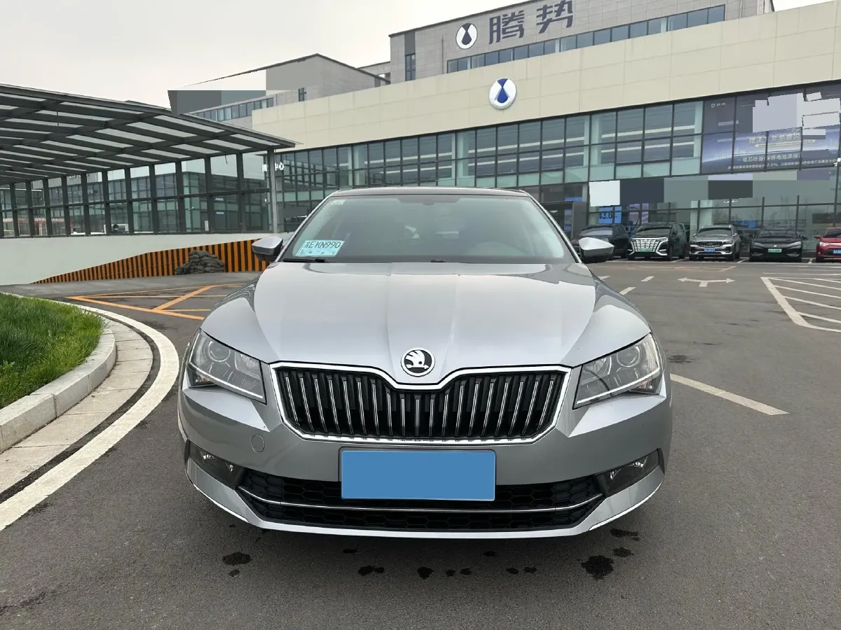 2018 Nissan Terra 2.5L 184HP L4 7AT,autocango,china used car exporter,china ev exporter,chinese used car exporter,chinese used ev exporter