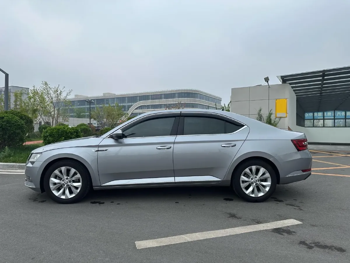 2018 Nissan Terra 2.5L 184HP L4 7AT,autocango,china used car exporter,china ev exporter,chinese used car exporter,chinese used ev exporter