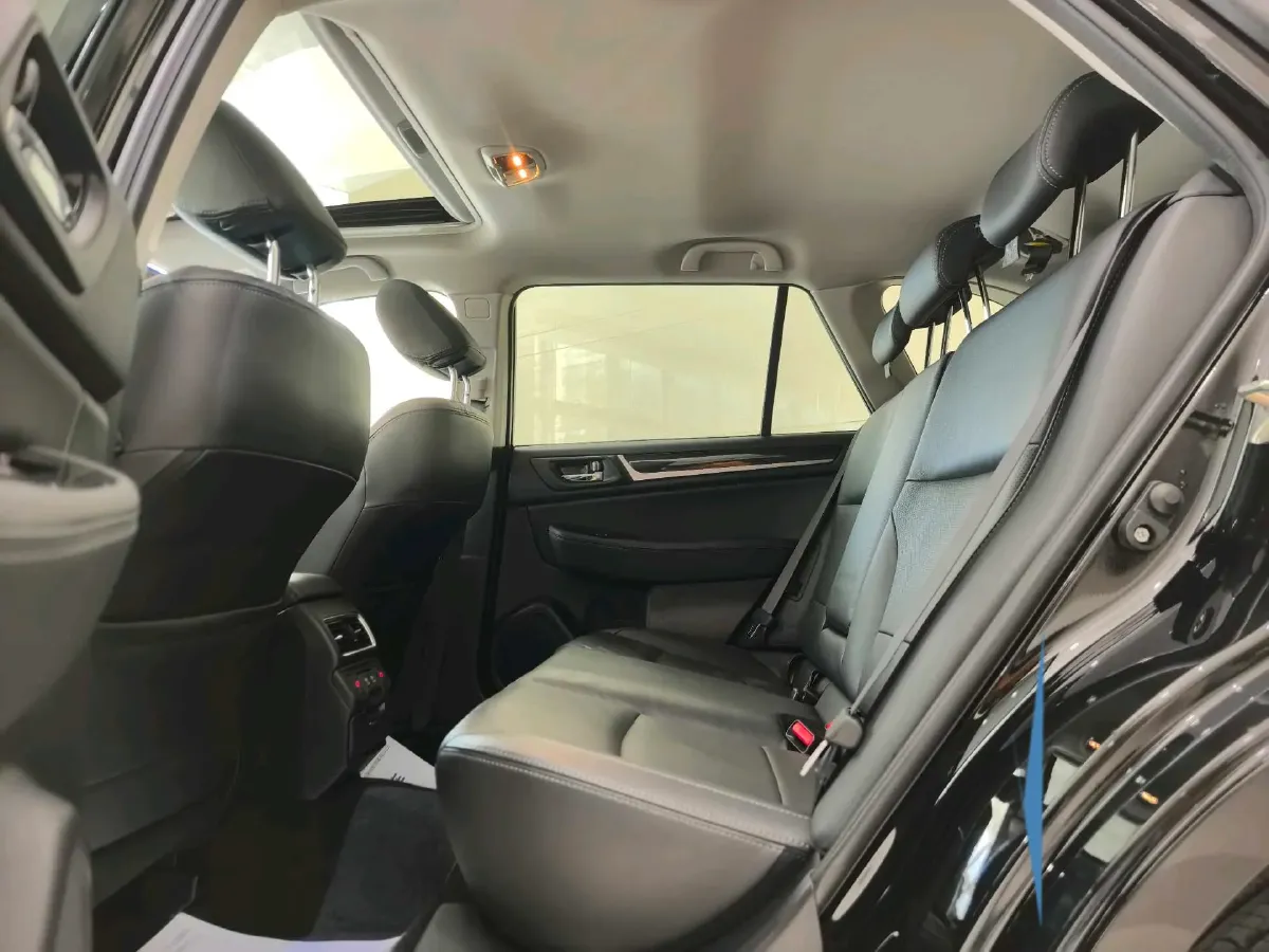 2020 Subaru Outback 2.5L 175HP H4 CVT,autocango,china used car exporter,china ev exporter,chinese used car exporter,chinese used ev exporter